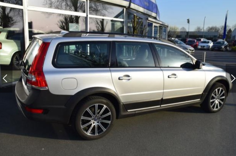 Left hand drive VOLVO XC 70 D5 AWD Geartronic Black Edition